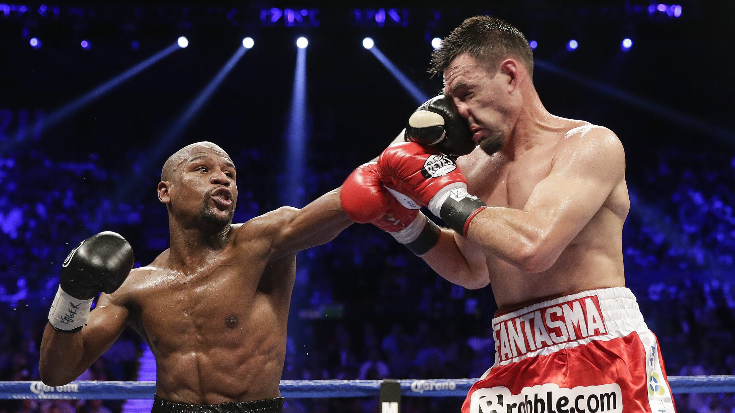 神兽级数据难救团队迷失!约基奇疯狂刷屏之夜,雄鹿伪强队本质被魔术打回原形